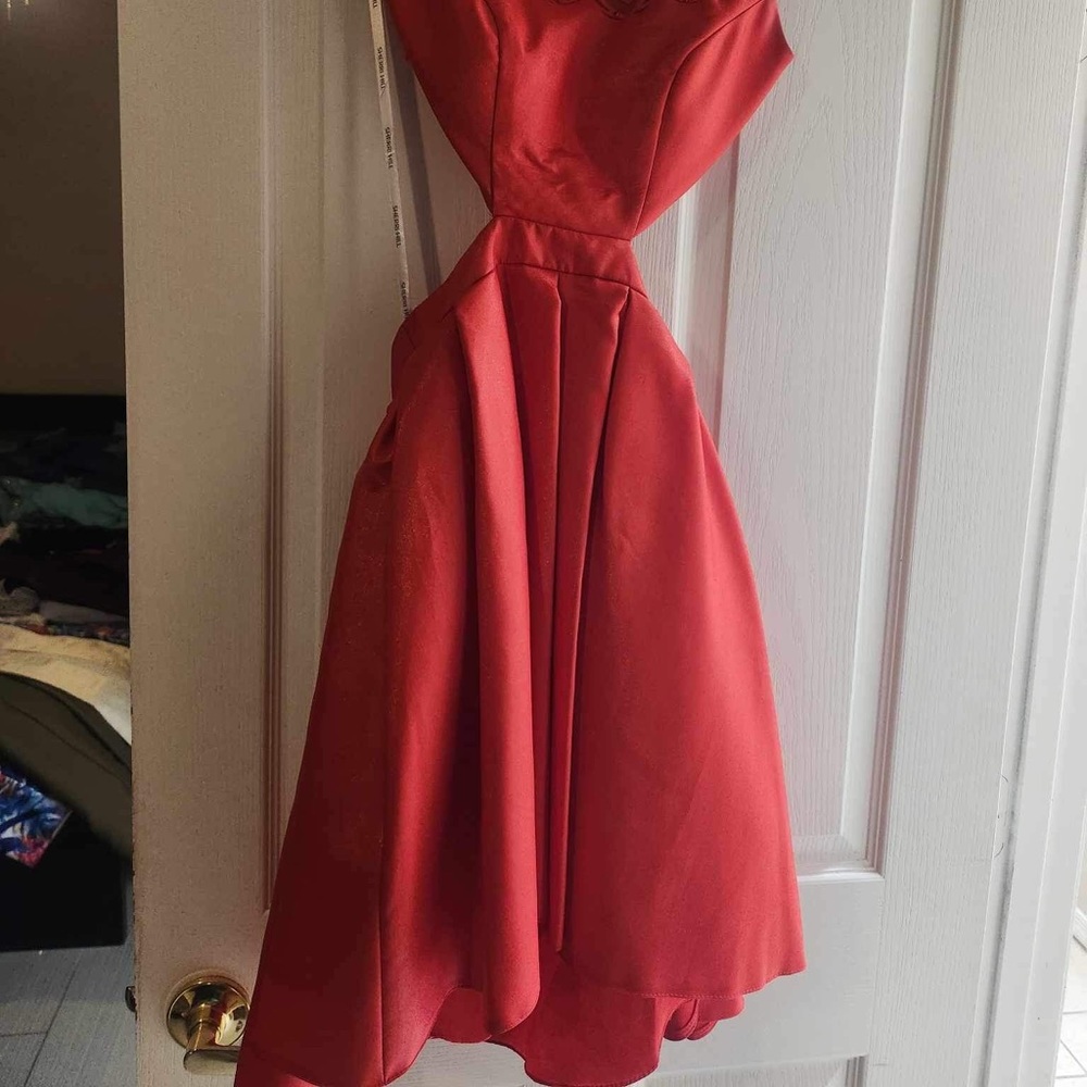 Sherri Hill laser cut cut out coctail mini formal dress size 00